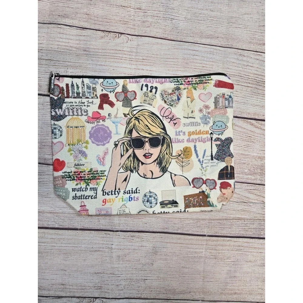 Taylor Swift All Over Graphic Print Makeup Canvas 9x7 Cosmetic Pouch‎ NEW